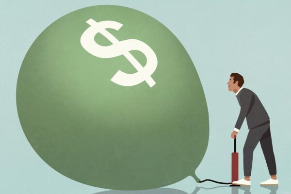 PNC chief economist: “Economy moving toward slower growth but no recession in 2024”