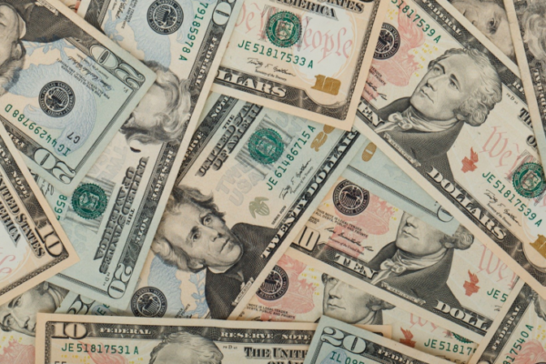 Arizona raises minimum wage to $14.35, nearly double federal minimum